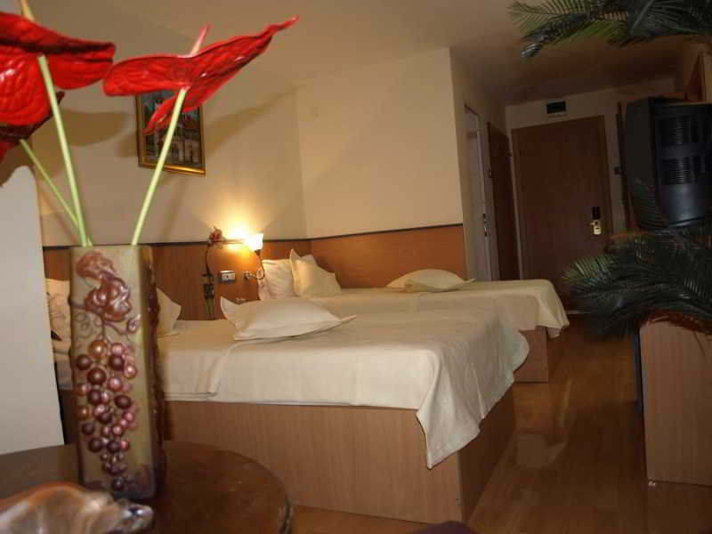 Voila Mamaia Hotel Bagian luar foto